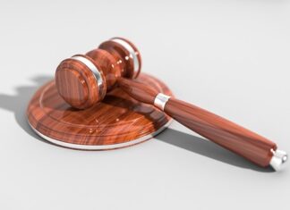 Jak usunąć osad z deski sedesowej?