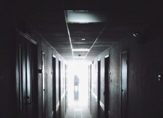 Jak zrobić awaryjne zasilanie w domu?