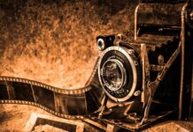 Jak długo film może być w aparacie?